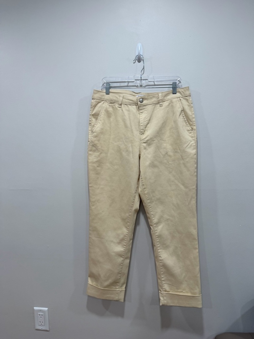 D. Jeans cropped pants 14